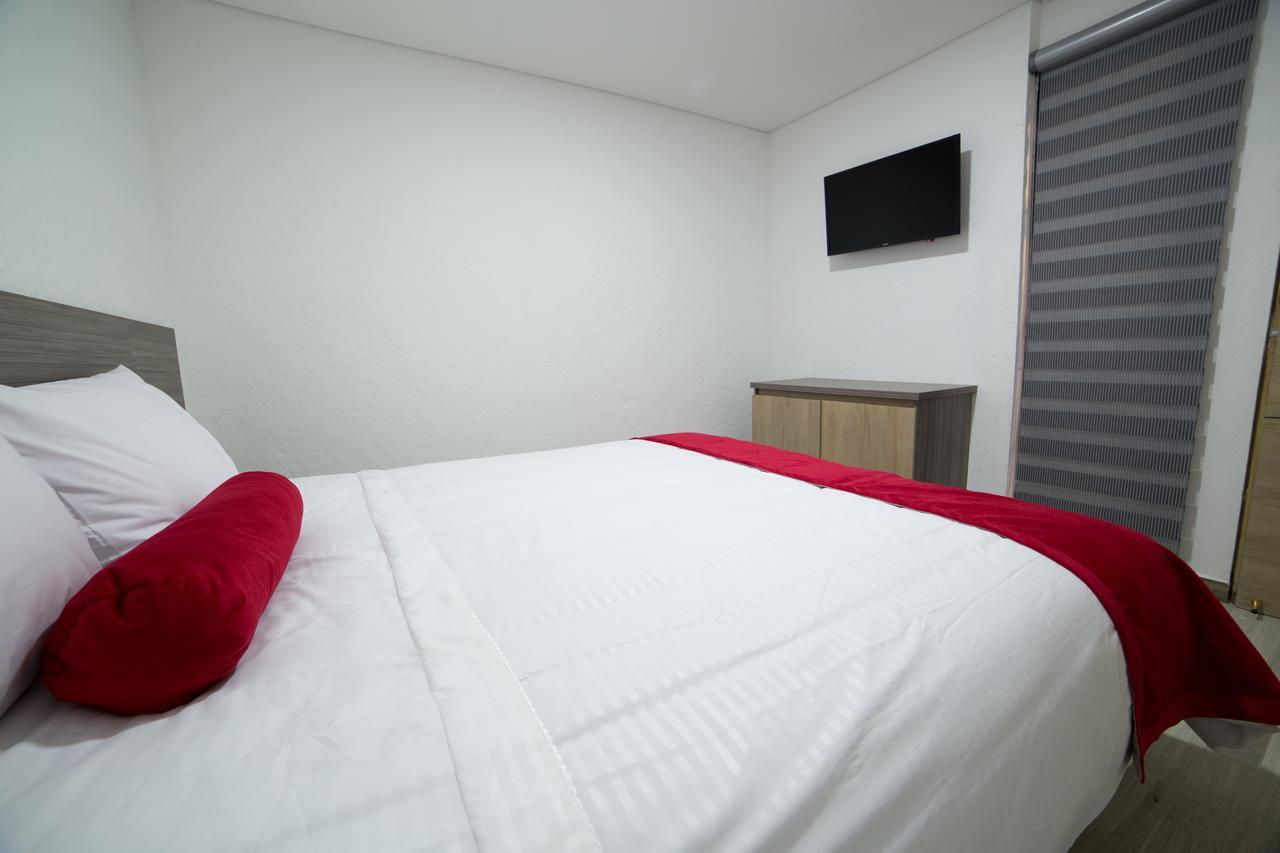 Hotel Med 70 Medellín Zewnętrze zdjęcie