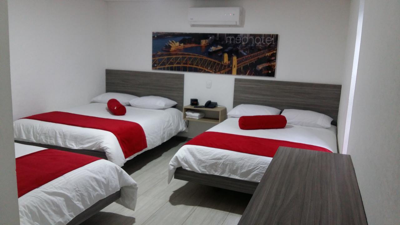 Hotel Med 70 Medellín Zewnętrze zdjęcie
