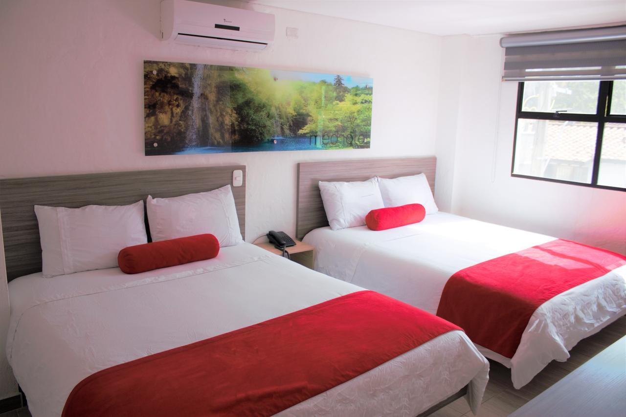 Hotel Med 70 Medellín Zewnętrze zdjęcie