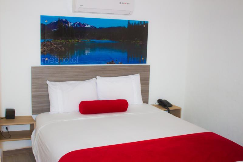 Hotel Med 70 Medellín Zewnętrze zdjęcie